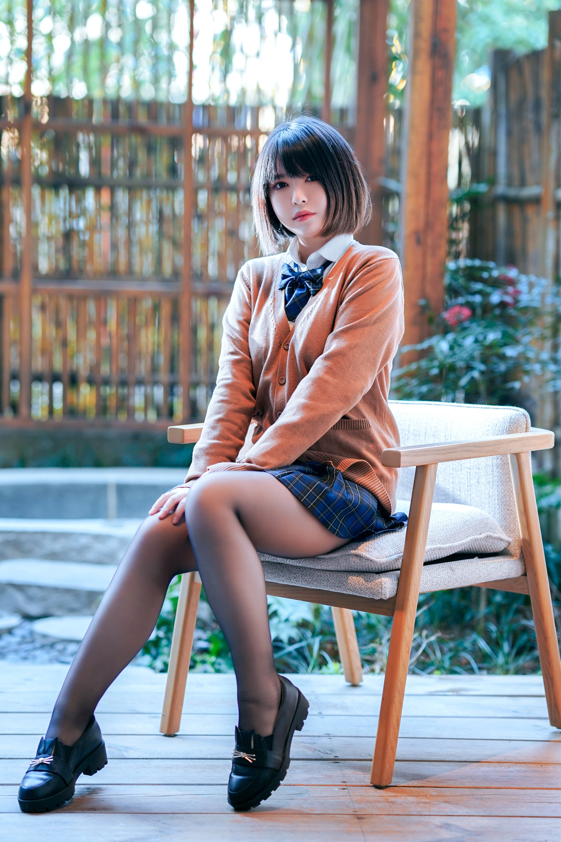 半半子 – NO.064 彼女の制服 1